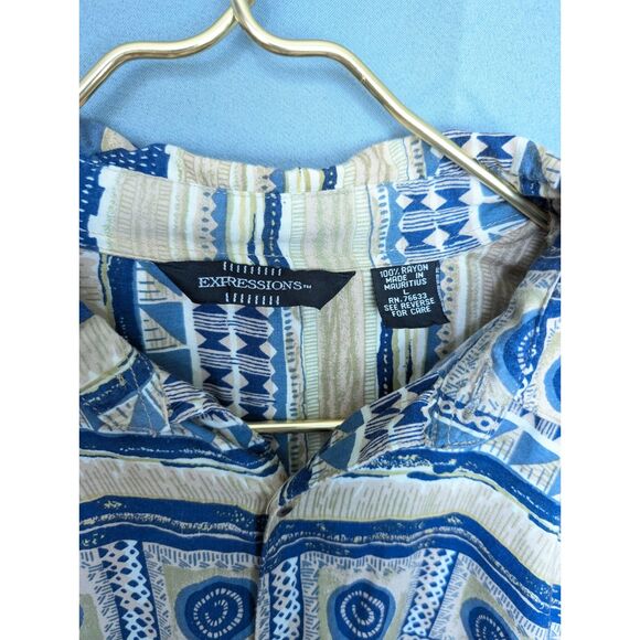 Lightweight 1990s Large Button Up Shirt with Rad Design - Picture 3 of 8